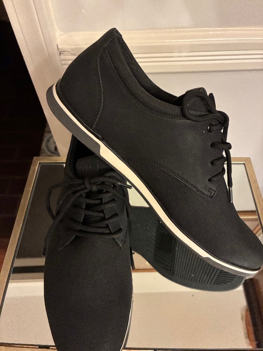 Aldo Mens Black Textured Lace up shoes size 7.5